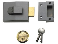 Yale Rim Nightlatch